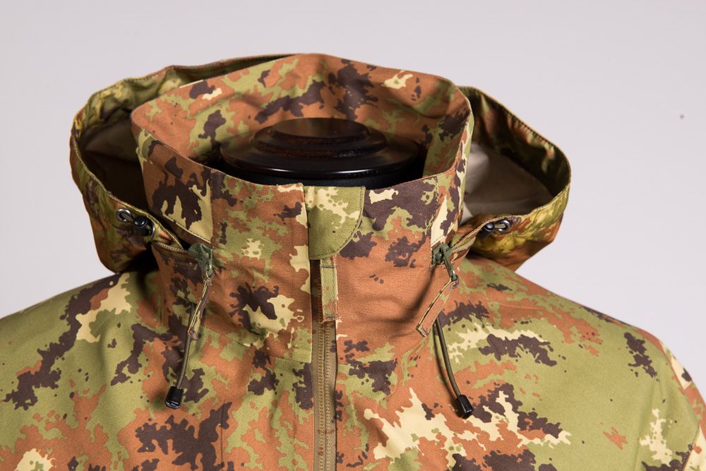 completo-in-gore-tex-reg-2-5-strati-3-strati-impermeabile-e-traspirante-leggero-e-resistente-alle-abrasioni