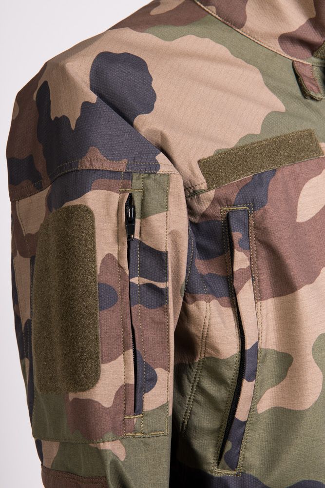 completo-mimetico-flame-retardant-in-gore-pyrad-reg-camouflage-francese